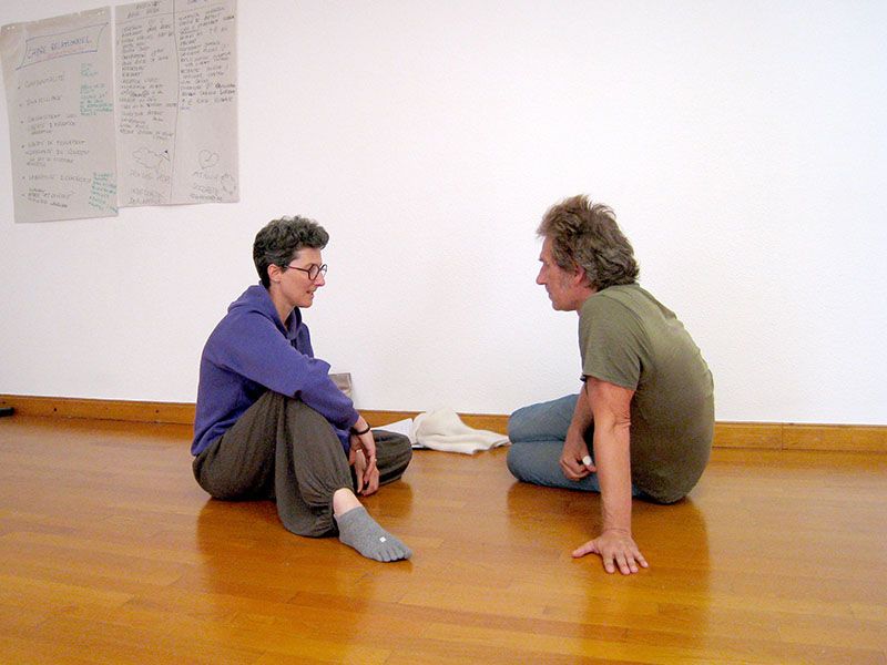 Stéphane Androuin lors d’un temps d’échange en atelier de Communication NonViolente